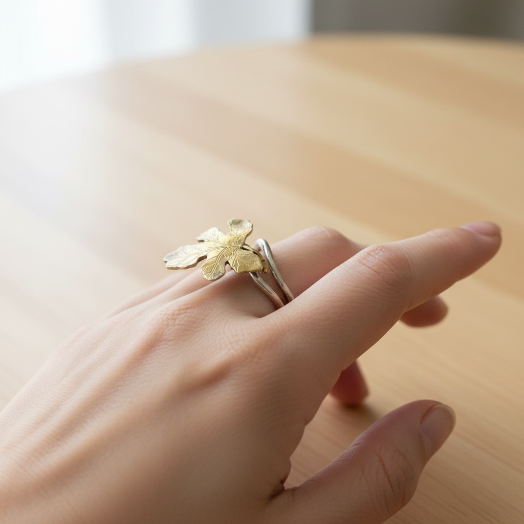 Anello Foglia regolabile